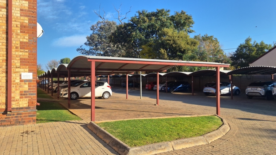 1 Bedroom Property for Sale in Potchefstroom North West